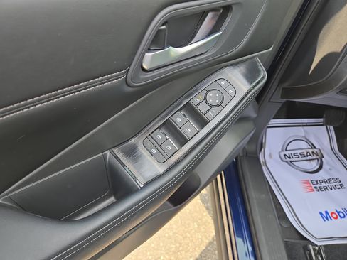 Certified 2026 Nissan Rogue SV w/ SV Premium Package FWD image 10