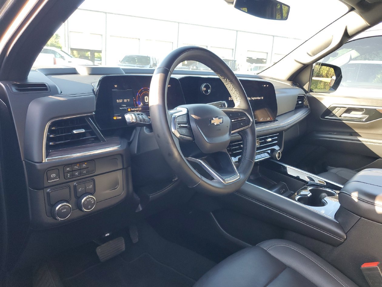 Used 2025 Chevrolet Tahoe LT RWD image 18