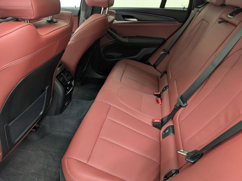 Certified 2025 BMW X4 xDrive30i w/ Premium Package image 15