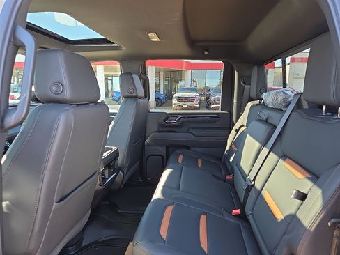 New 2026 GMC Sierra 2500 AT4 w/ AT4 Premium Plus Package image 8