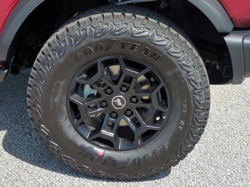 New 2026 Ford Bronco Badlands image 11