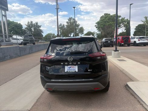 Used 2023 Nissan Rogue SV w/ SV Premium Package FWD image 6