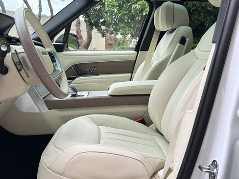 New 2026 Land Rover Range Rover Autobiography image 6