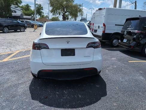 Used 2022 Tesla Model Y Performance image 6