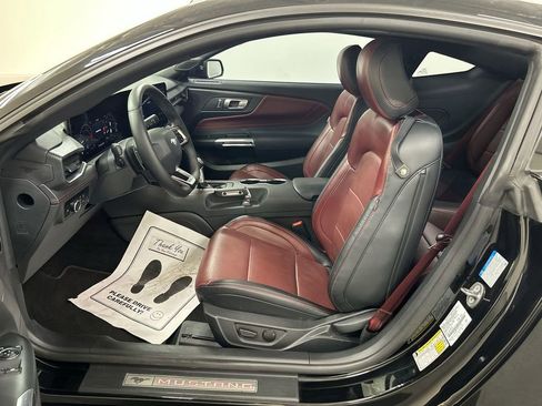 Used 2024 Ford Mustang GT Premium w/ GT Performance Package RWD image 9