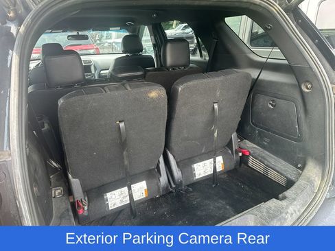 Used 2017 Ford Explorer XLT w/ Equipment Group 202A AWD/4WD image 6