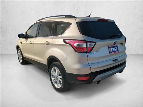 Used 2017 Ford Escape SE w/ Equipment Group 201A image 8