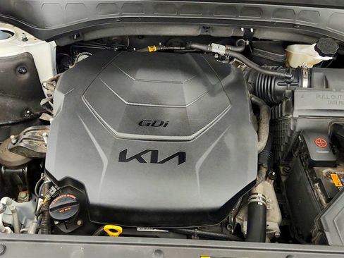 Used 2023 Kia Telluride EX w/ EX Captain's Chair Package AWD/4WD image 29