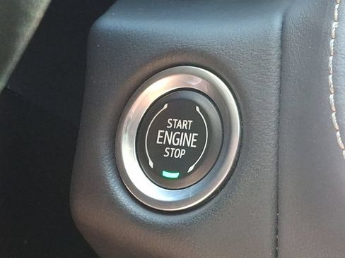 Used 2023 Chevrolet Tahoe Premier AWD/4WD image 24