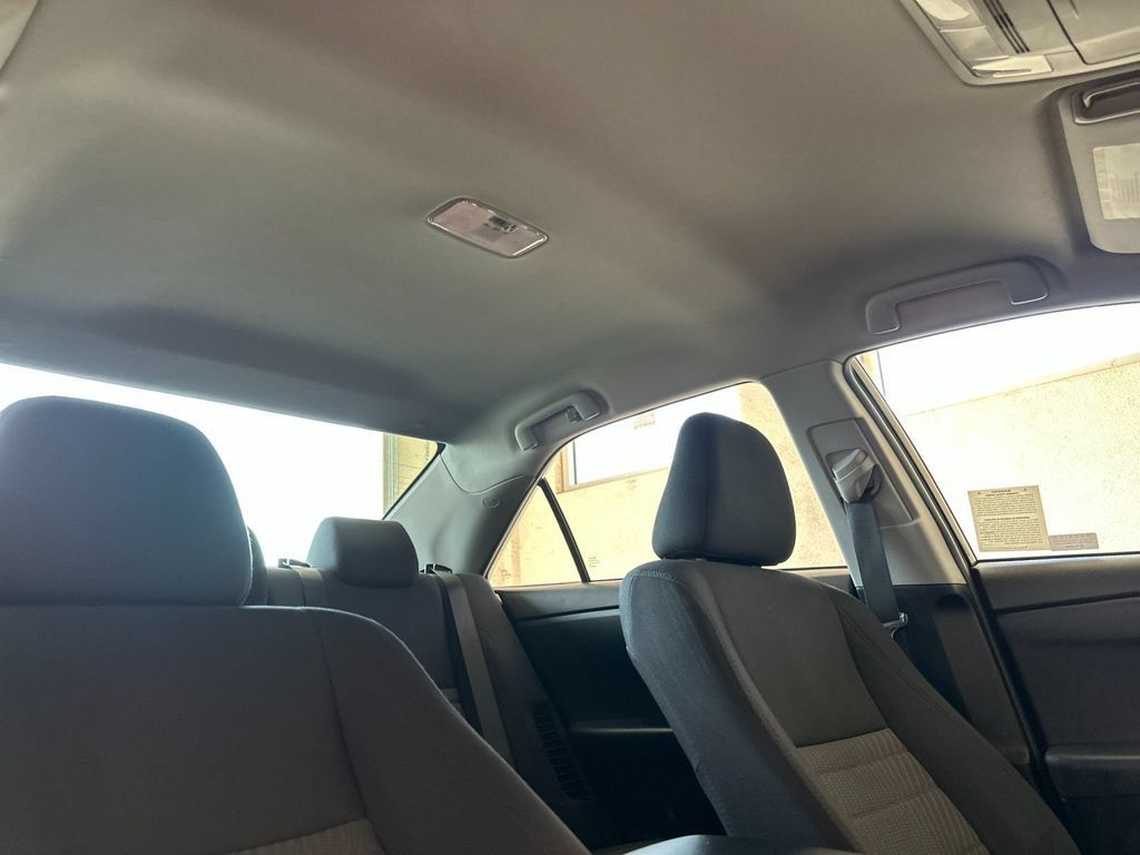 Used 2016 Toyota Camry LE FWD image 15