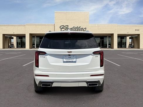 Certified 2023 Cadillac XT6 Premium Luxury w/ Technology Package FWD image 6