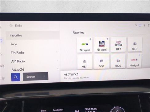 Used 2023 Lexus LX 600 4WD w/ Interior Upgrade Package image 18