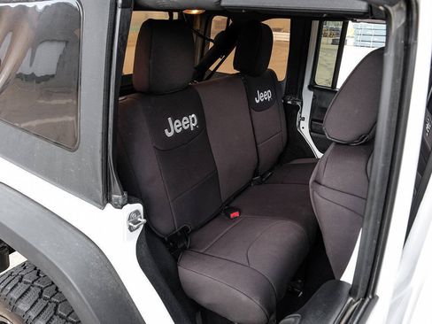 Used 2017 Jeep Wrangler Unlimited Sport w/ Quick Order Package 24S AWD/4WD image 38