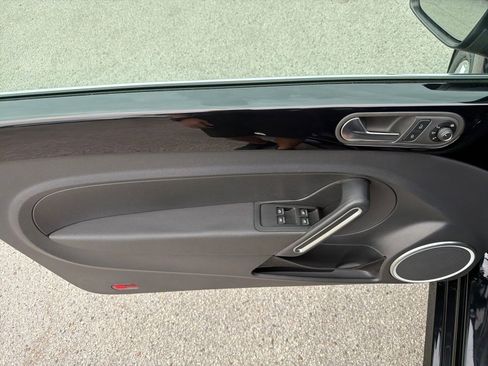 Used 2017 Volkswagen Beetle 1.8T S image 17