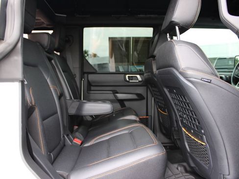 Used 2024 Ford Bronco Badlands AWD/4WD image 31