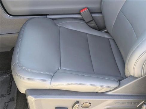 New 2026 Ford Expedition Active image 4