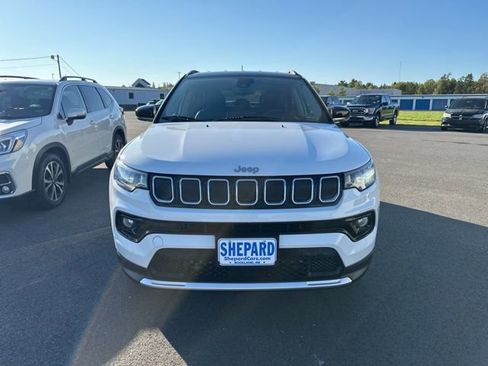 Used 2022 Jeep Compass Limited image 2