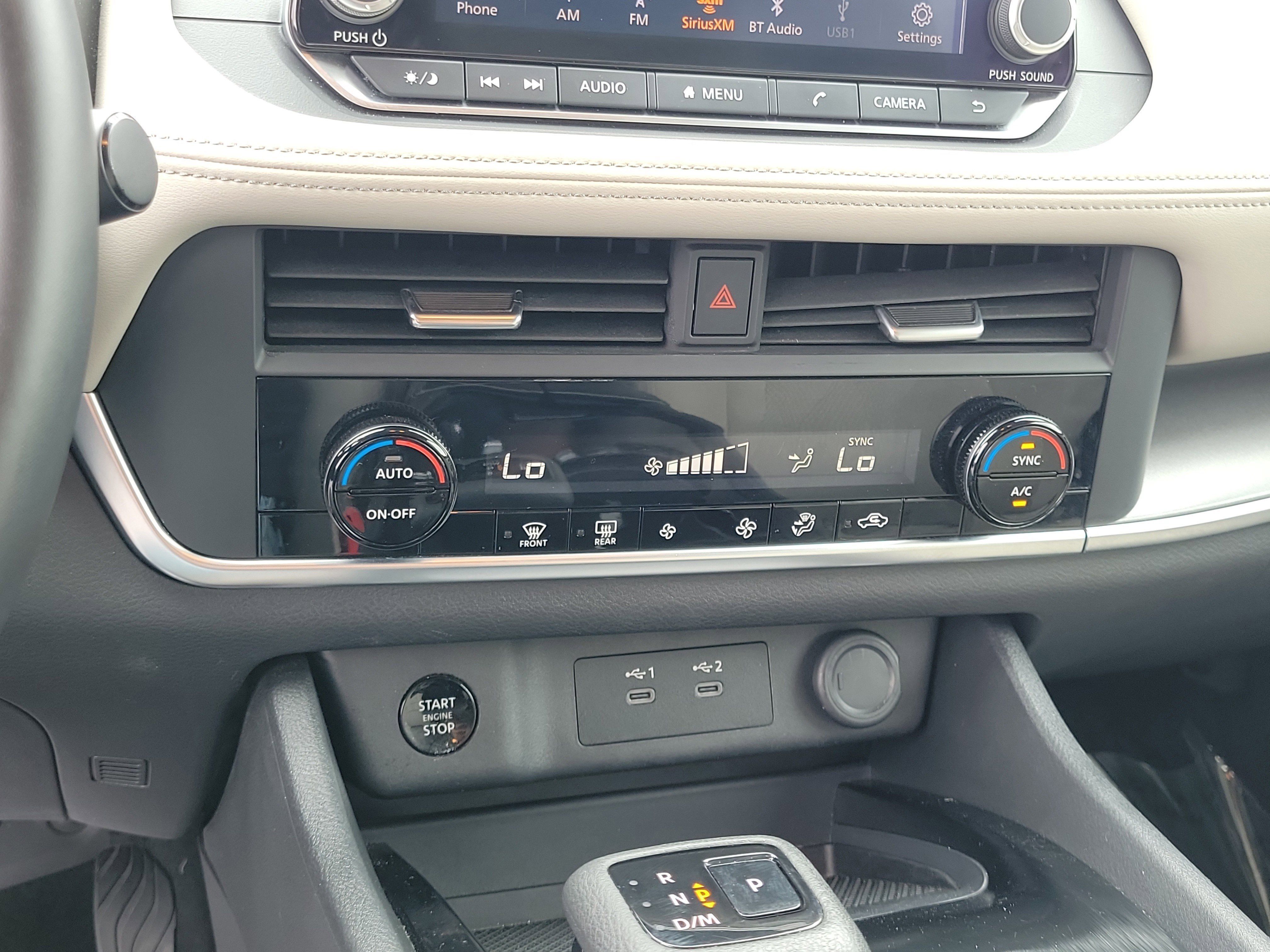 Used 2025 Nissan Rogue SV FWD image 27