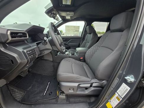 New 2026 Toyota Tacoma SR AWD/4WD image 15