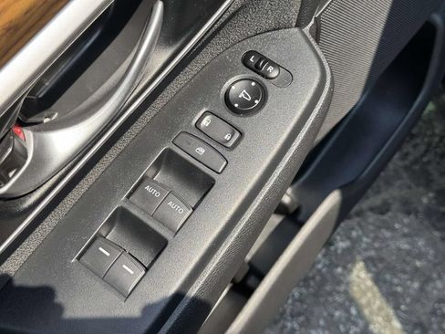 Used 2020 Honda CR-V EX image 16
