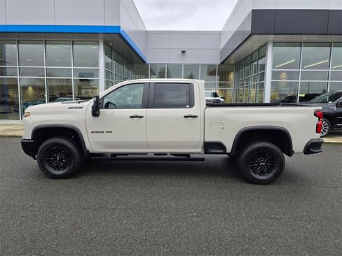 New 2026 Chevrolet Silverado 2500 ZR2 w/ LPO, Dark Essentials Package image 2