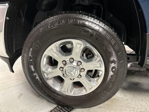 Used 2024 RAM 2500 Big Horn w/ Bed Utility Group image 9