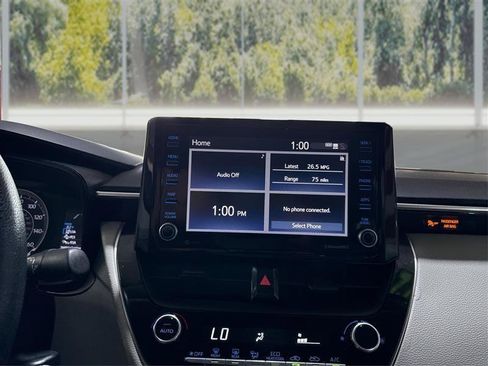 Used 2022 Toyota Corolla LE FWD image 16