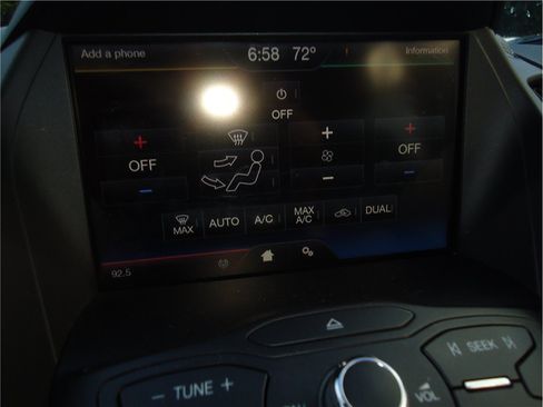 Used 2015 Ford Escape SE w/ Equipment Group 201A AWD/4WD image 27