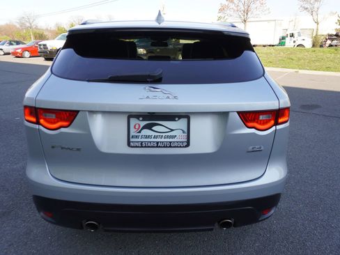 Used 2017 Jaguar F-PACE Premium image 6
