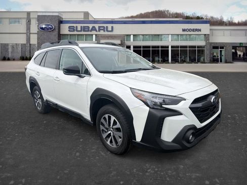 Used 2025 Subaru Outback Premium w/ Popular Package #1 image 3