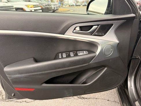 Used 2019 Genesis G70 2.0T Advanced w/ Elite Package image 12