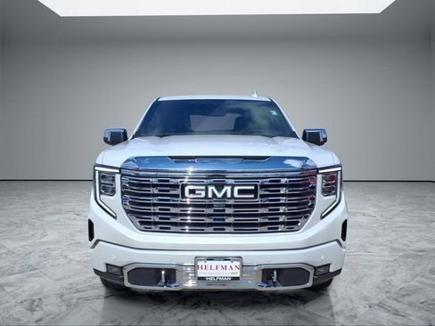 Used 2024 GMC Sierra 1500 Denali w/ Technology Package AWD/4WD image 2