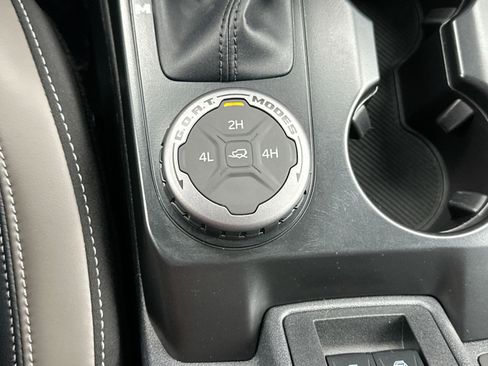 New 2025 Ford Bronco Outer Banks image 28