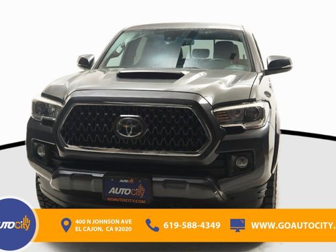 Used 2019 Toyota Tacoma TRD Sport image 4