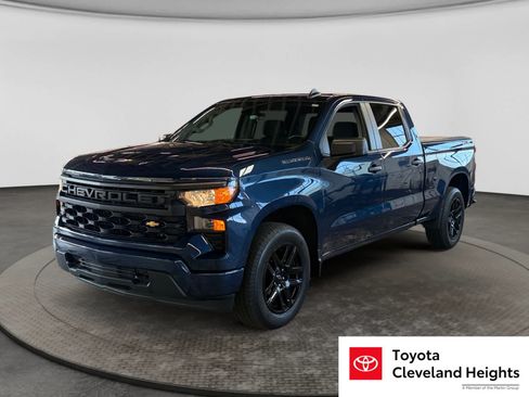 Used 2022 Chevrolet Silverado 1500 Custom AWD/4WD image 1