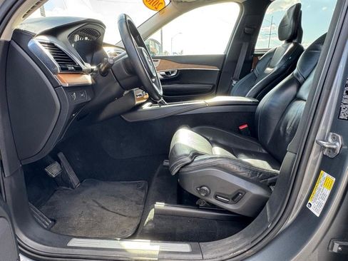 Used 2016 Volvo XC90 T6 Inscription w/ Vision Package AWD/4WD image 10