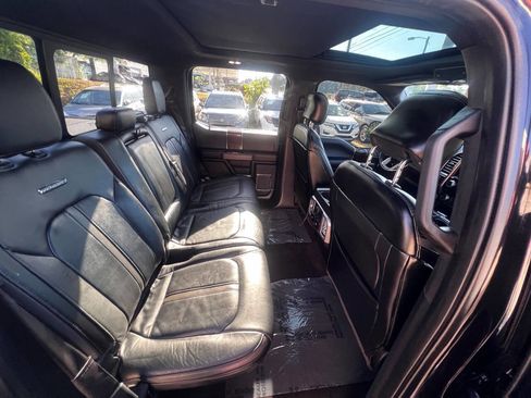 Used 2017 Ford F150 Platinum w/ Equipment Group 701A Luxury AWD/4WD image 12