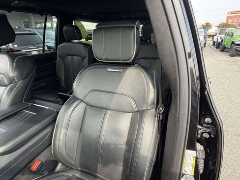 Used 2024 Jeep Grand Wagoneer L Series II w/ Quick Order Packagew 28T AWD/4WD image 27