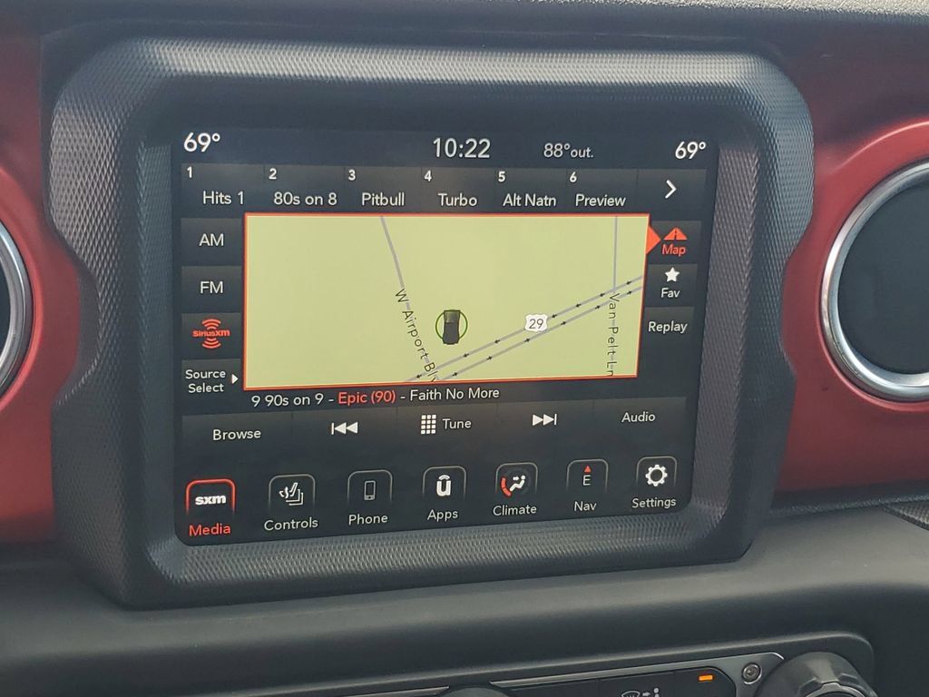 Used 2021 Jeep Wrangler Unlimited Rubicon w/ Uconnect 4C Nav & Sound Group AWD/4WD image 16