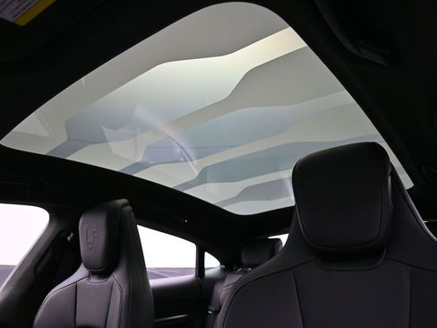 New 2025 Porsche Taycan GTS image 18