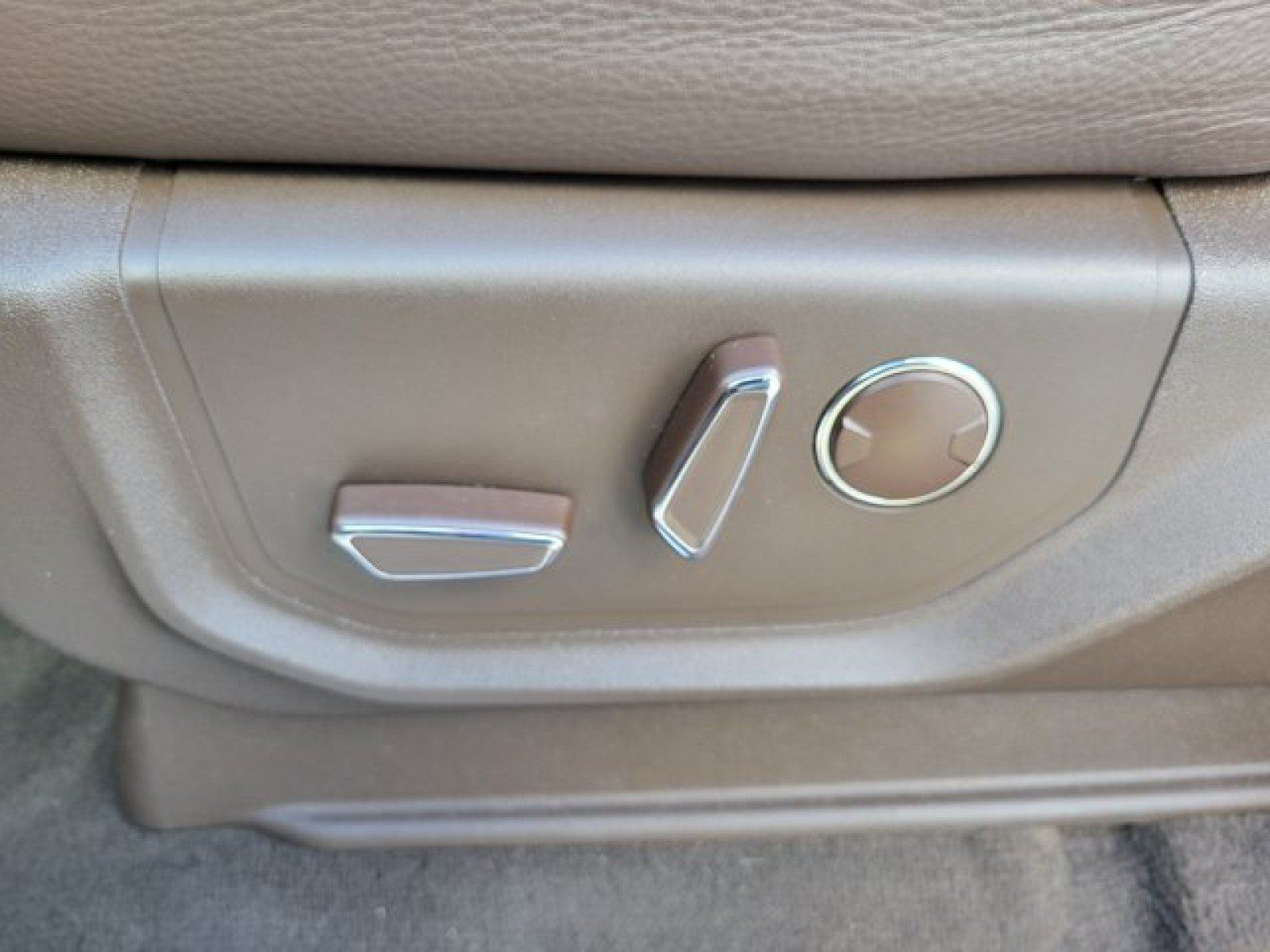 Used 2024 Ford Expedition Max King Ranch AWD/4WD image 12