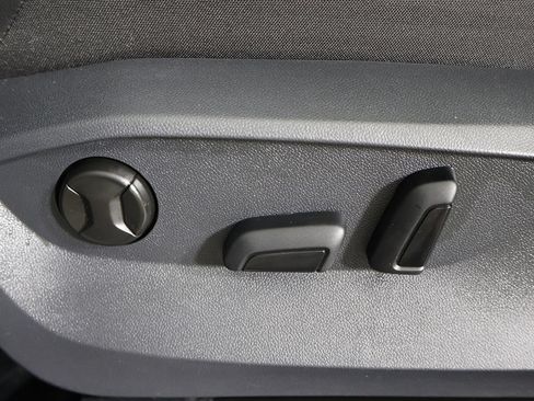 Used 2024 Volkswagen Tiguan SE R-Line AWD/4WD image 34