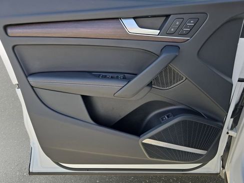 Used 2023 Audi Q5 2.0T Premium Plus image 30