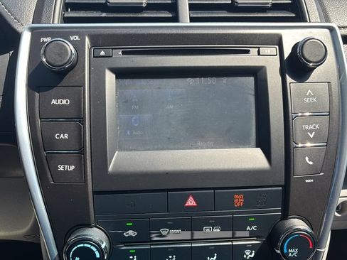 Used 2016 Toyota Camry LE FWD image 26