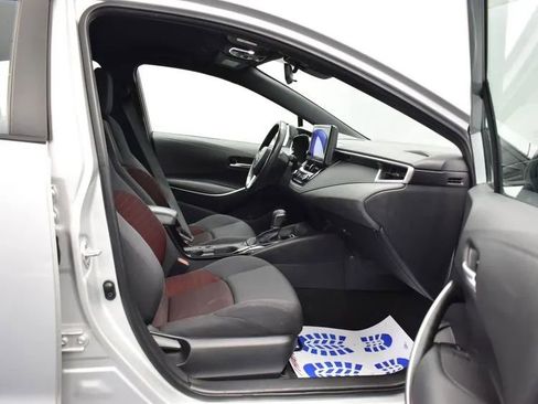 Used 2024 Toyota Corolla SE image 16