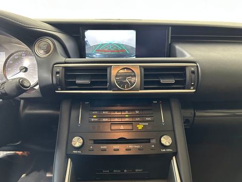 Used 2017 Lexus IS 300 AWD image 23
