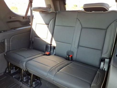 New 2026 Chevrolet Suburban Premier w/ Sun And Tow Package AWD/4WD image 11