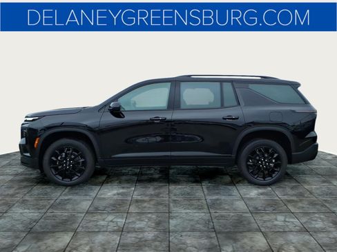 Used 2026 Chevrolet Traverse LT w/ Midnight/Sport Edition AWD/4WD image 6