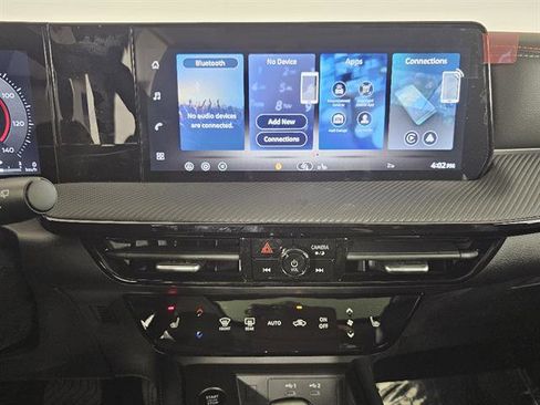 New 2026 Nissan Kicks SR w/ SR Premium Package AWD/4WD image 24