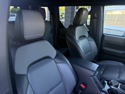 Used 2024 Ford Bronco Everglades AWD/4WD image 48